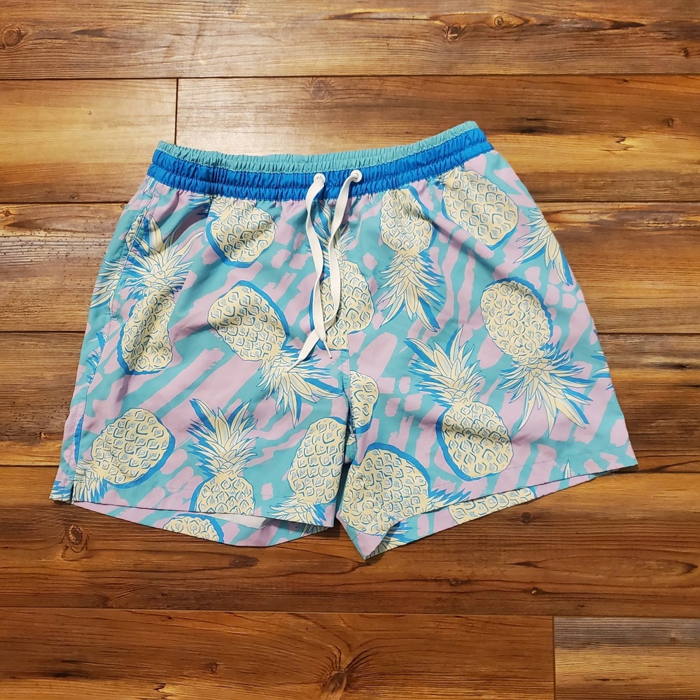 Chubbies Mens XL Swim Trunks Pineapple Print Blue Pink 5.5 Inseam Shorts